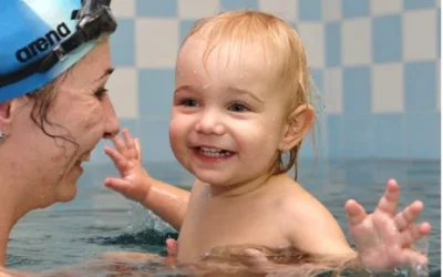 Proč plavat s kojenci? | Eva Kiedroňová